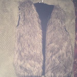 Fur vest